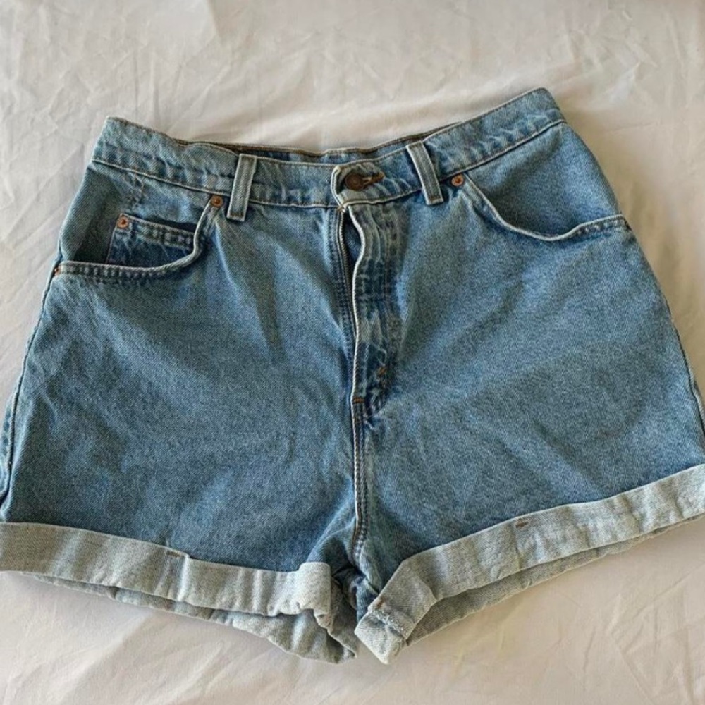 Levi’s vintage 910 classic fit shorts